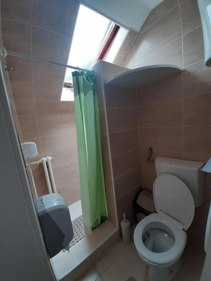 נובי סאד Apartmani Sara מראה חיצוני תמונה